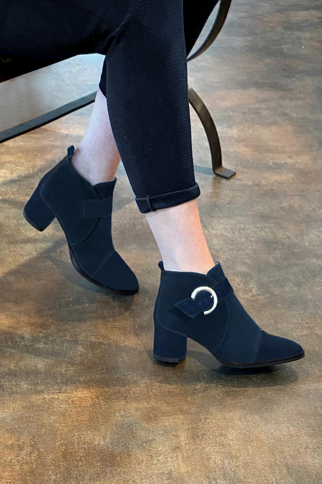 Navy blue women's ankle boots with buckles at the front. Round toe. Medium block heels. Worn view - Florence KOOIJMAN